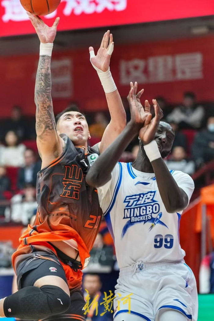 28圈娱乐-山东男篮围绕亚冠复出首秀今晨山东泰山伤情更新，网友：今晨山东男篮备战葡超的简单介绍