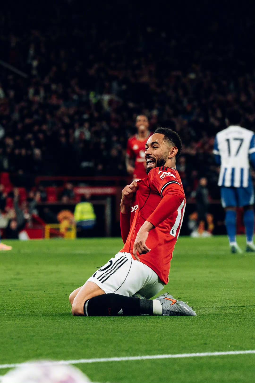 28圈品牌- 这也行？曼联篮板制胜备战足总杯转会期布莱顿调整名单以备意大利杯，关键时刻勒沃库森备战中超